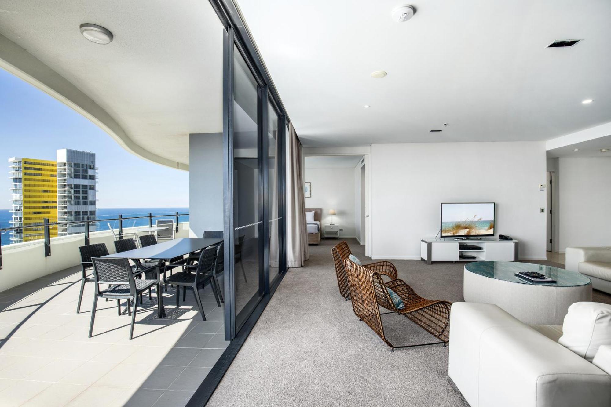 The Wave Resort Gold Coast Room photo